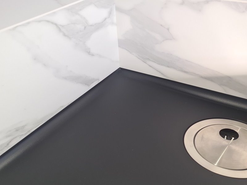 LAVELLO INTEGRATO IN HPL-FENIX CON FONDO IN COMPOSITO DI DESIGN