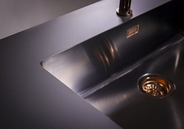 Lavello Phantom Edge Vintage Gun Metal